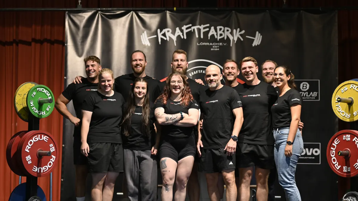 Mitglieder des Athletiksportvereins Freiburg beim gemeinsamen Training
